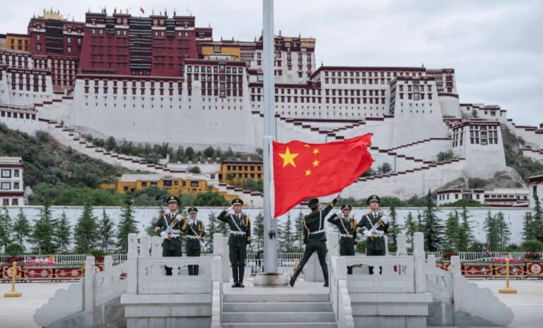 Tibet: la zona inhóspita que enfrenta a los dos colosos asiáticos a golpes de puño